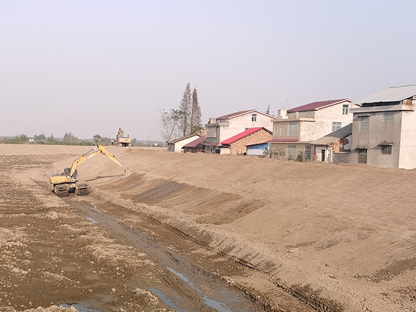 洞庭湖北部地区分片补水二期工程益阳市大通湖南部水系连通工程（沅江部分）第一标段工程总承包堤防修坡